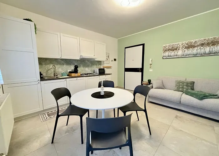 Gary House Apartment *