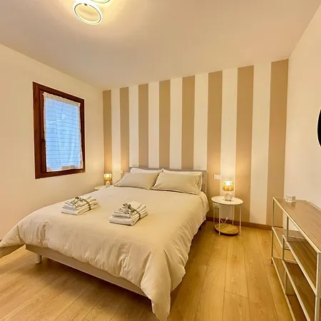 Апартаменты Gary House *