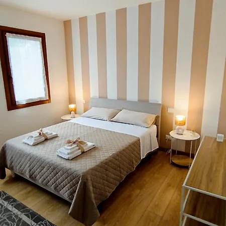 Apartment Gary House *